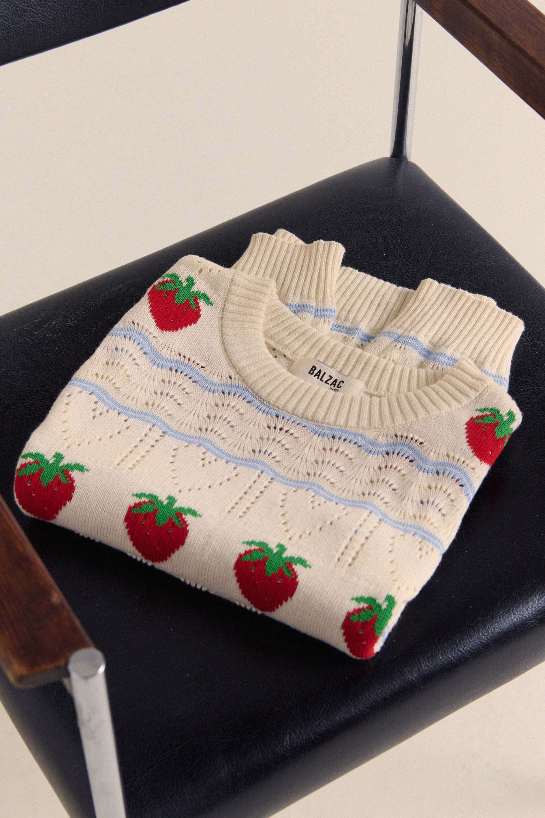 Pull Priska écru et fraises rouges