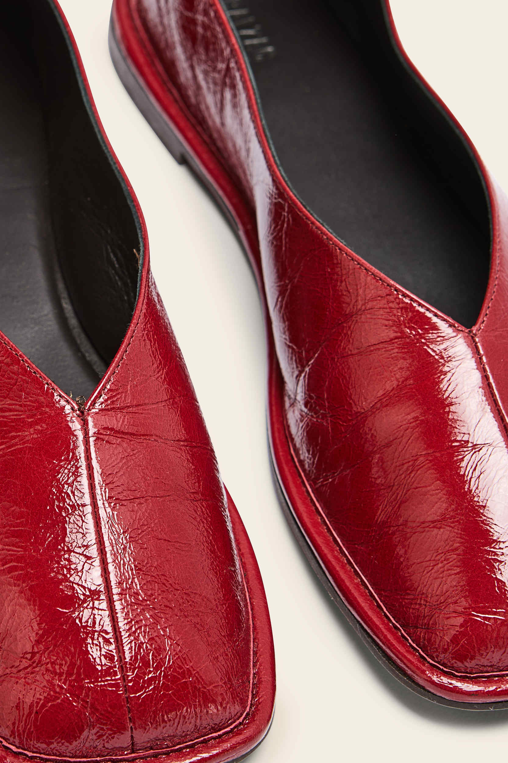 Ballerines Elise vernis froissé rouge