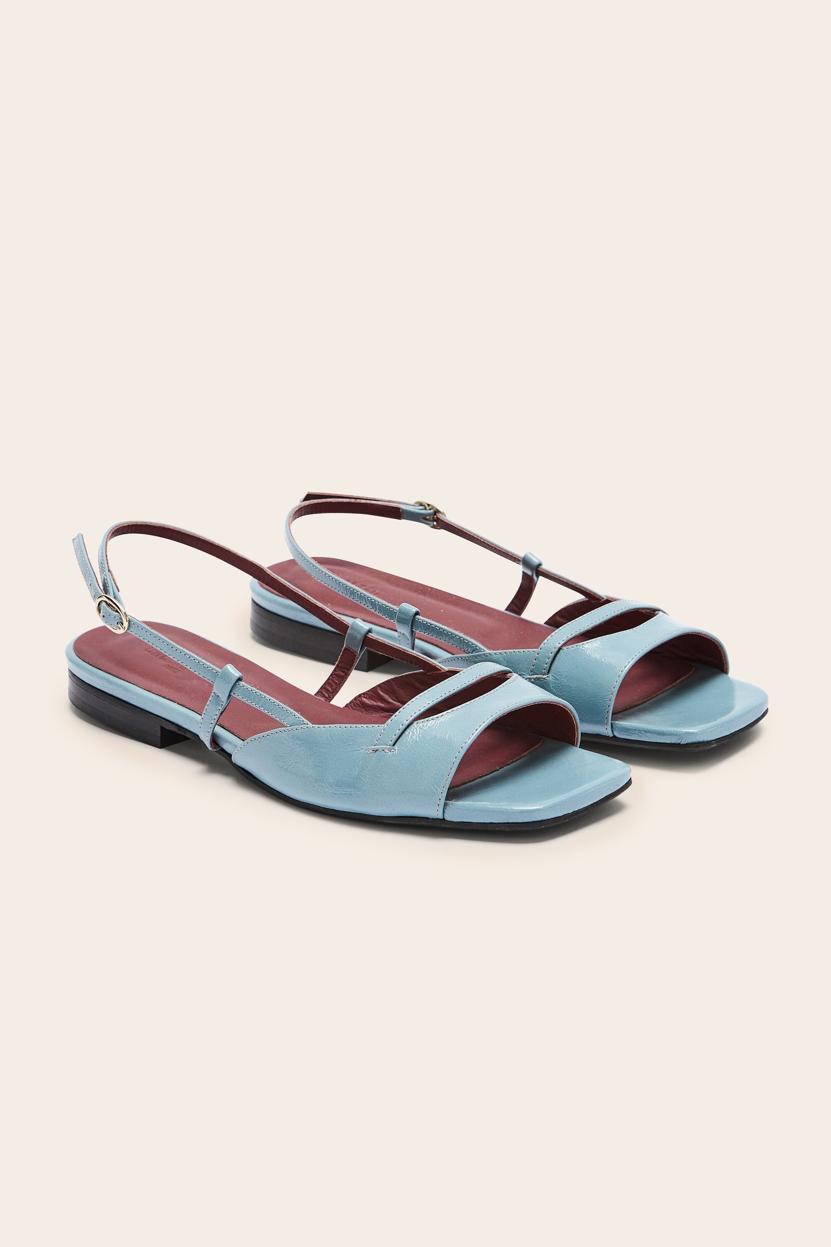 Sandales Dona vernis froissé bleu piscine