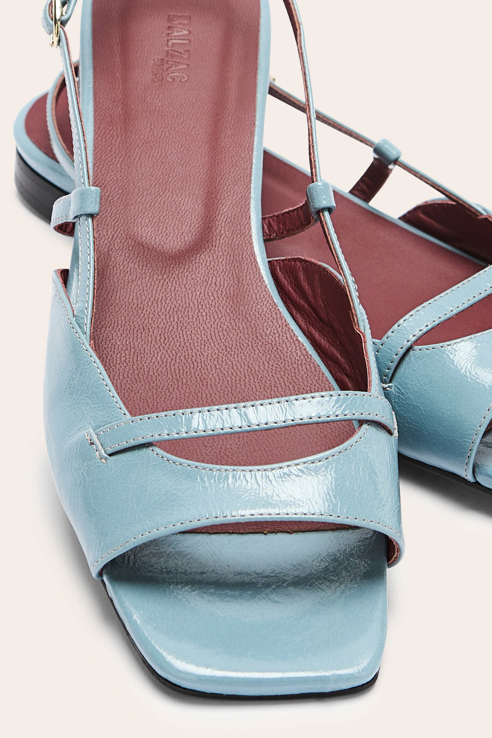 Sandales Dona vernis froissé bleu piscine