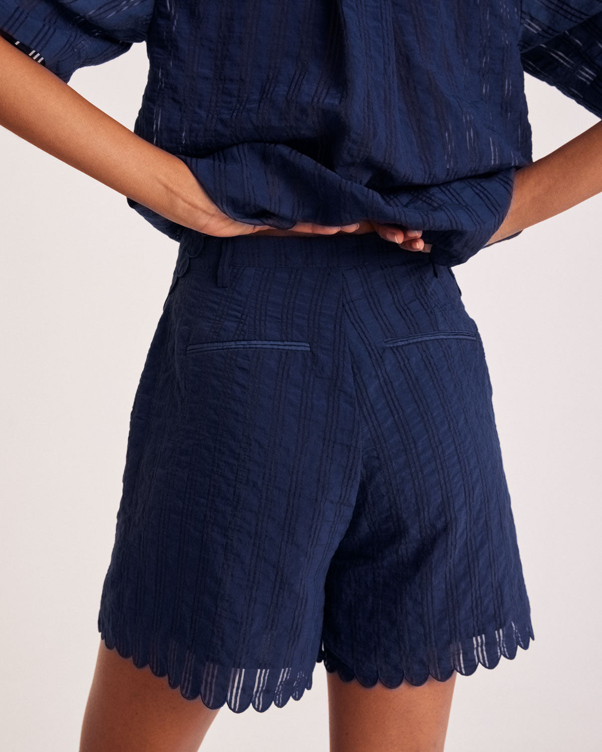 Short Cirilo marine texturé