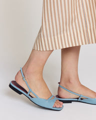 Sandales Dona vernis froissé bleu piscine