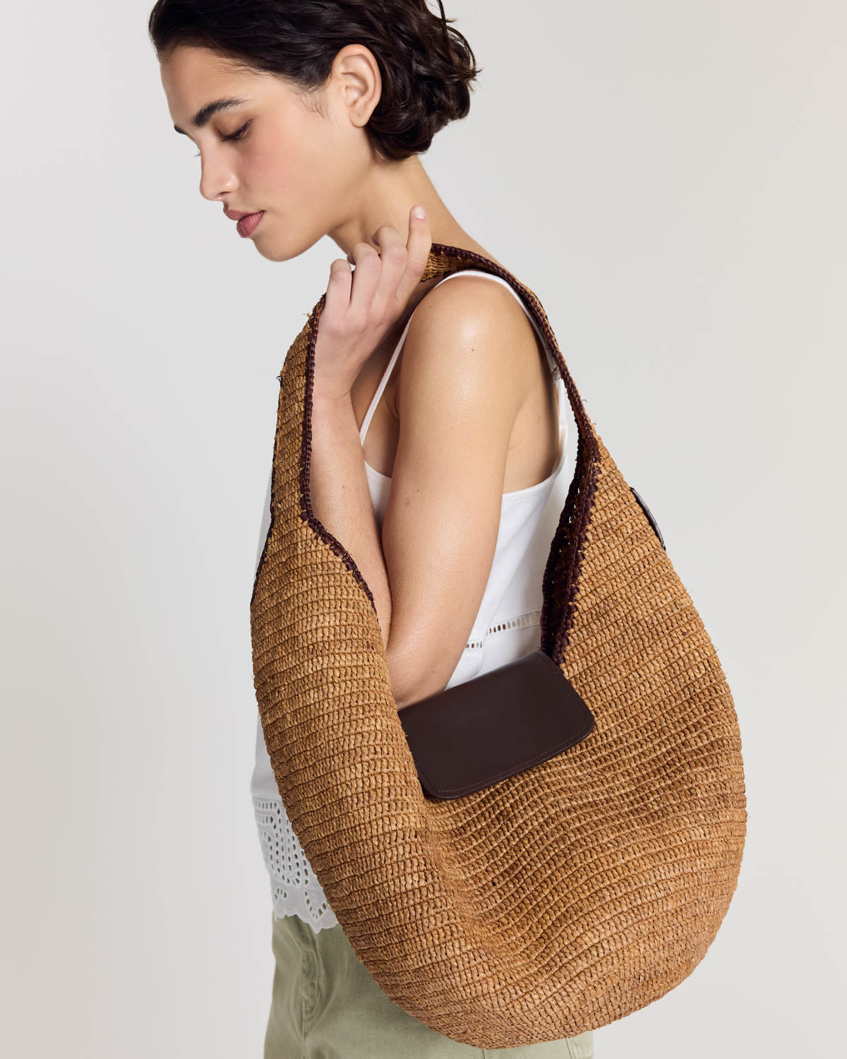 Panier Umbra raphia et chocolat