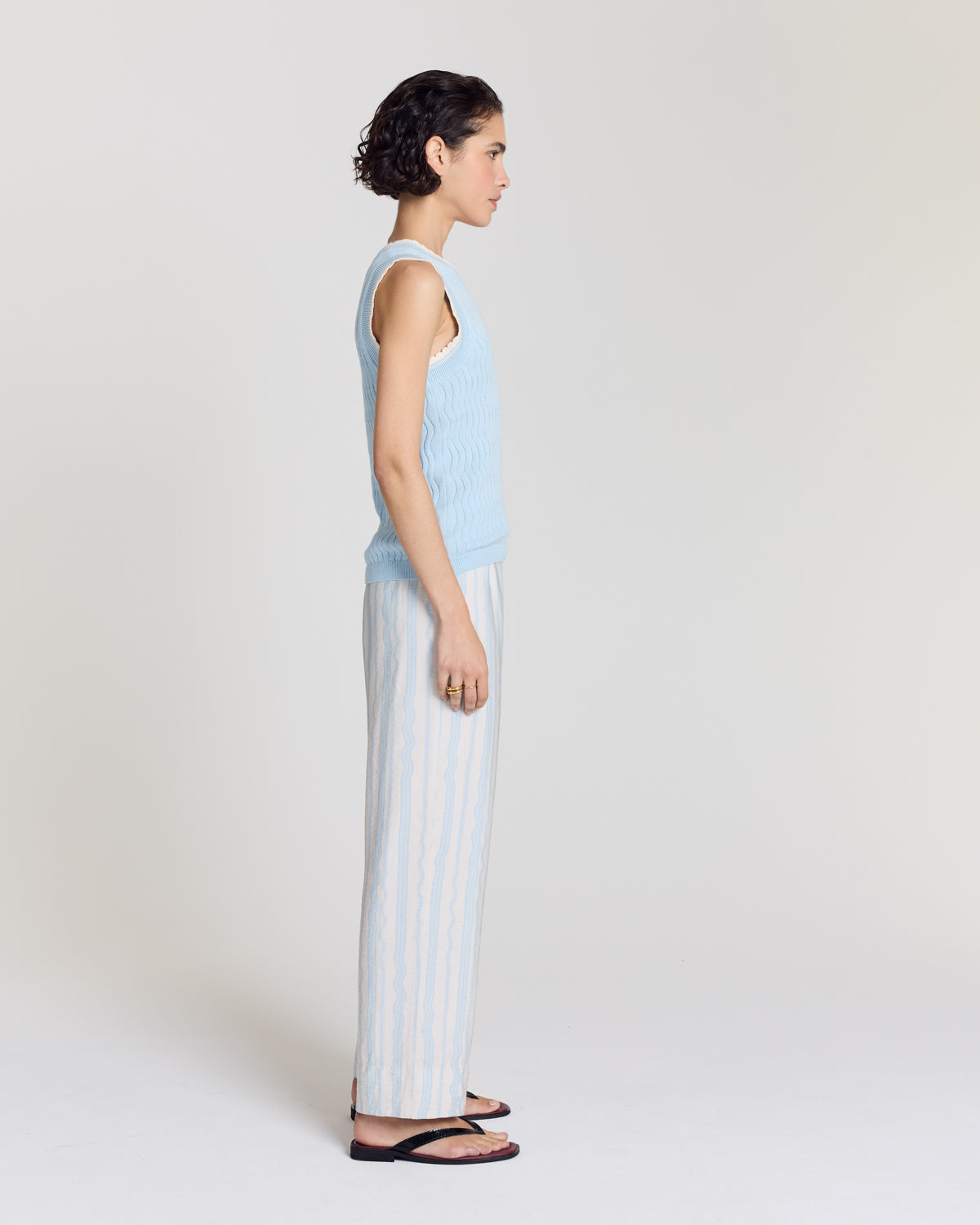 Pantalon Hollis rayures onde fond blanc