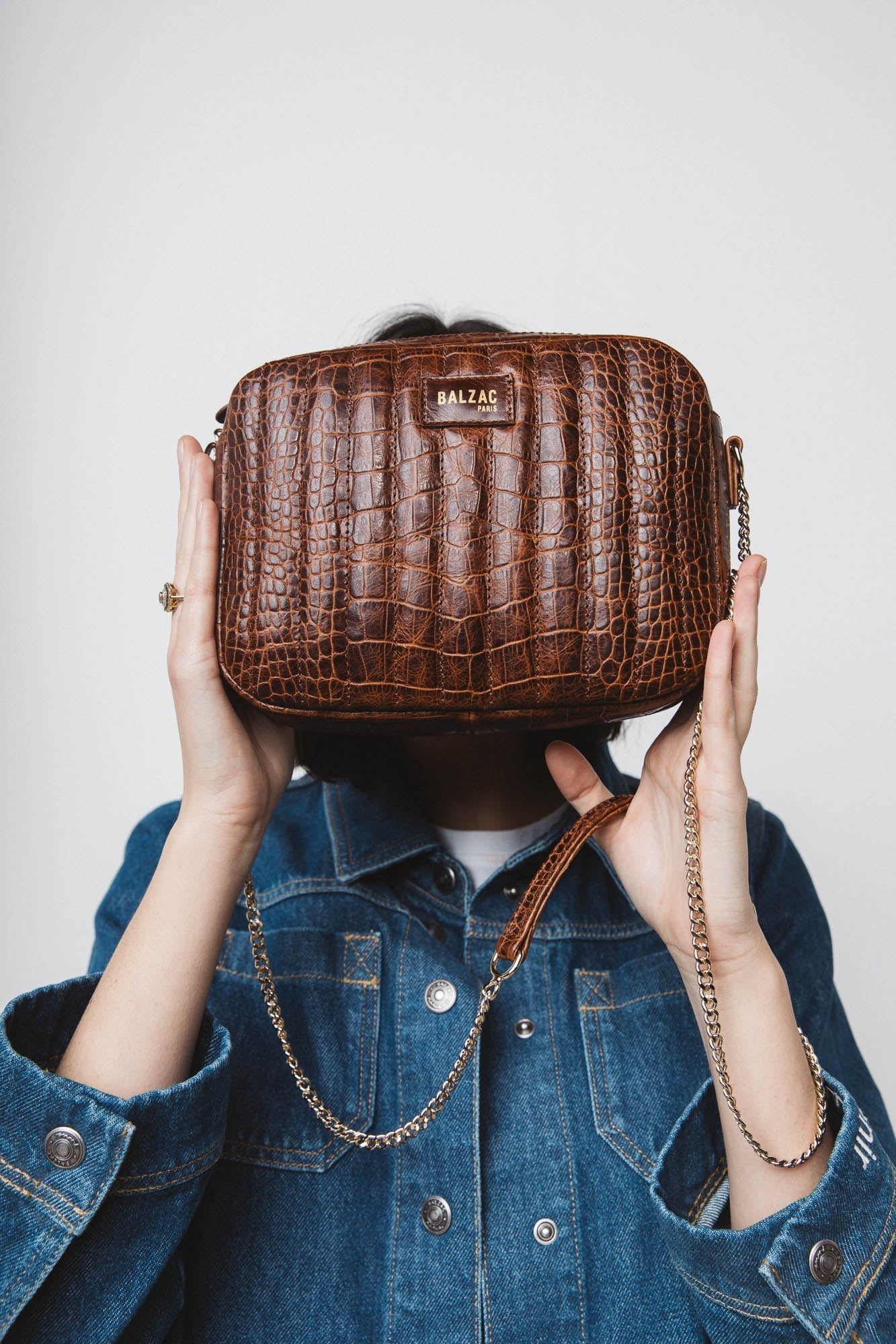 Sac César cognac embossé