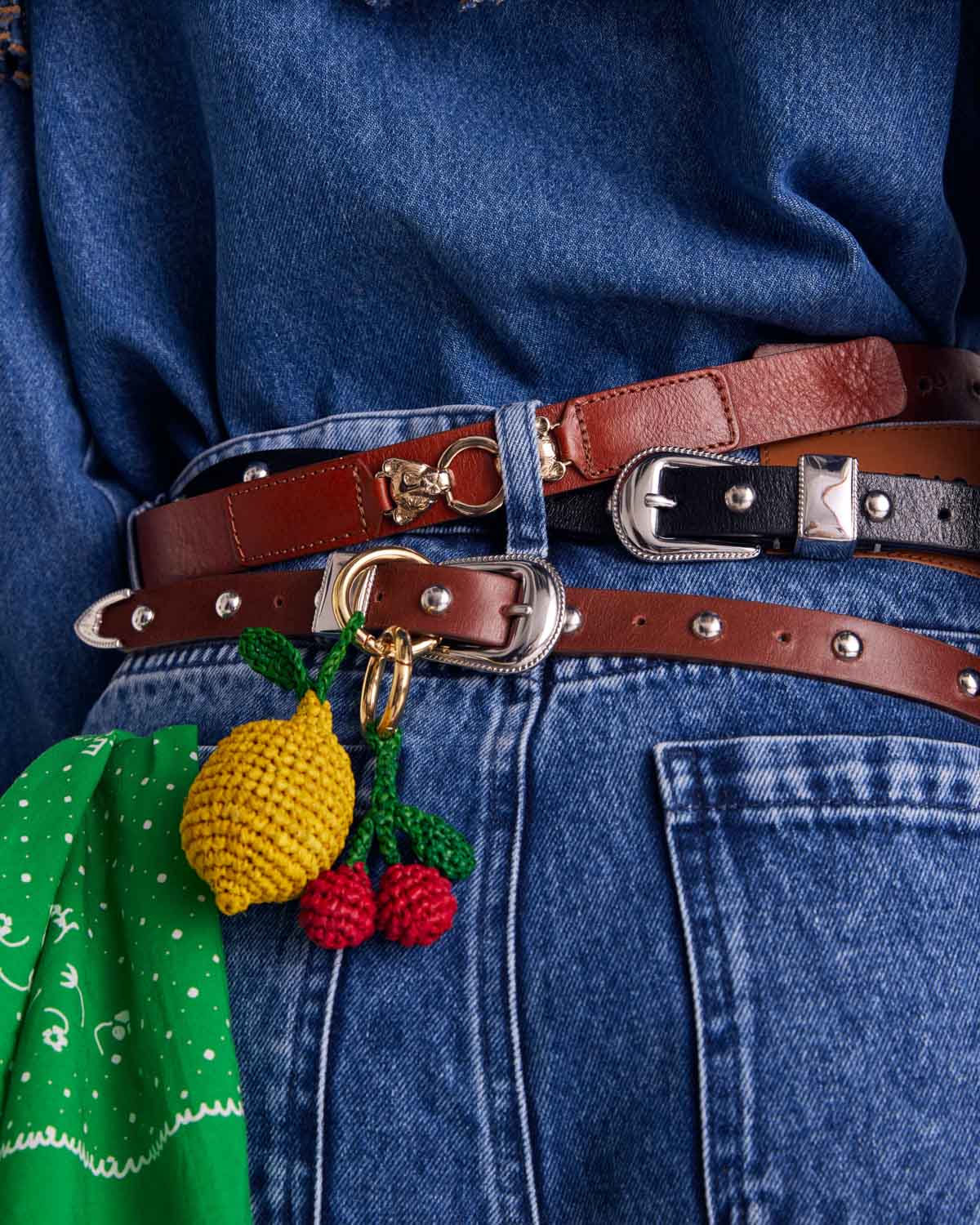Porte-clés cerise raphia