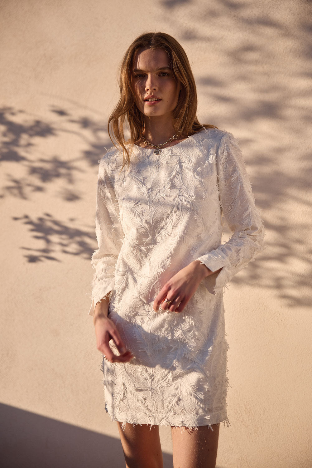 Robe Amada plume blanche