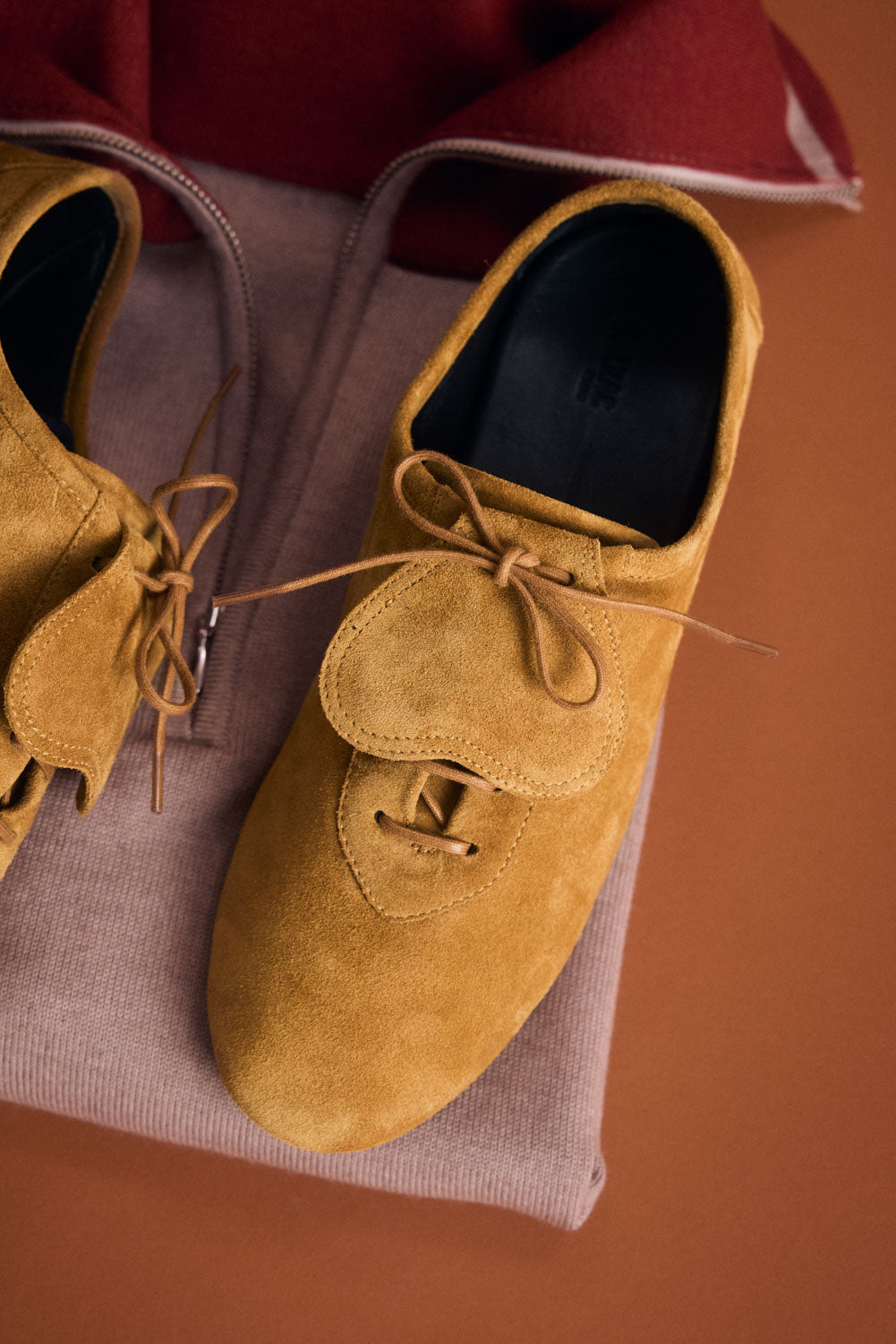 Derbies Achille languette cœur noisette