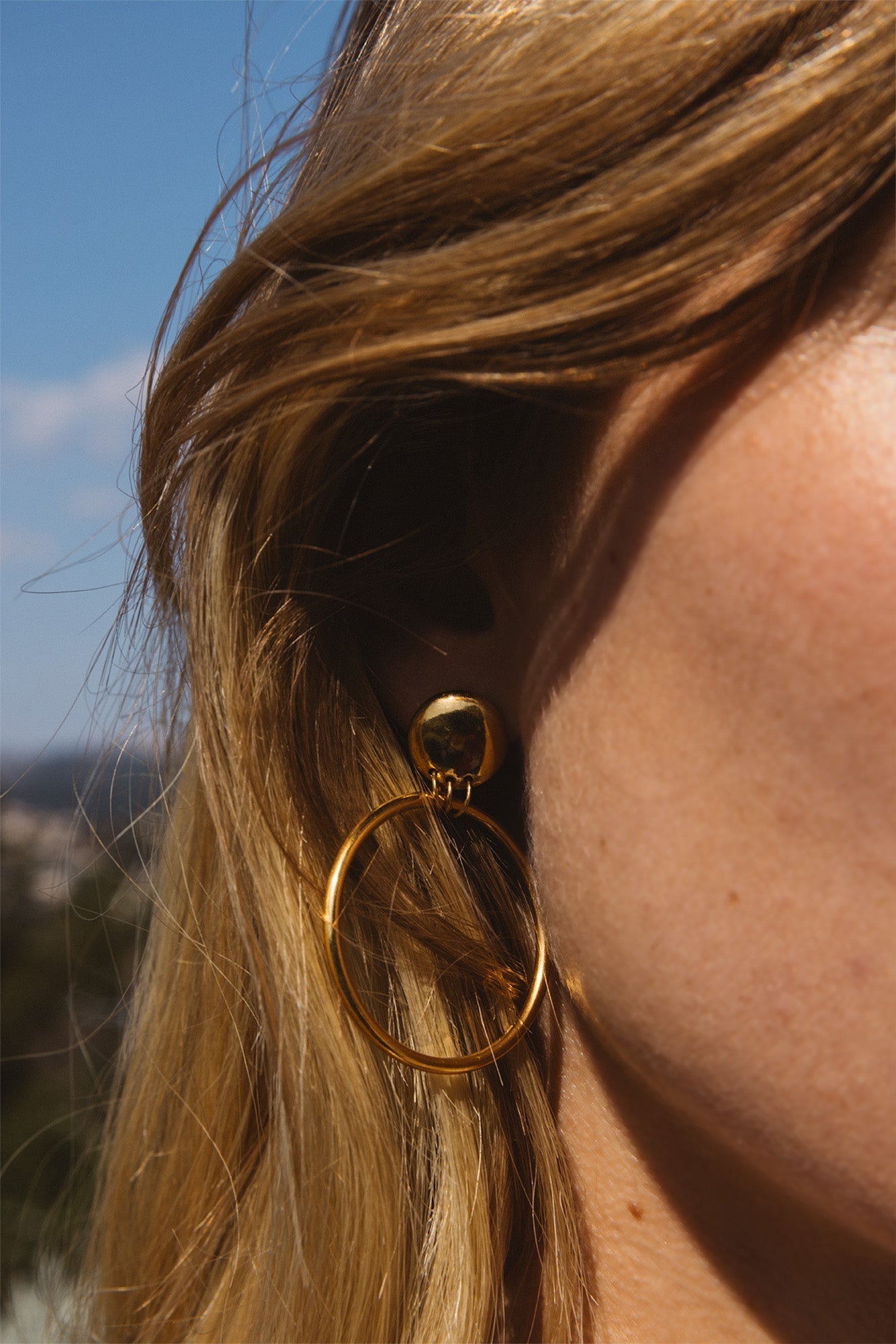 Boucles d'oreille Tila doré